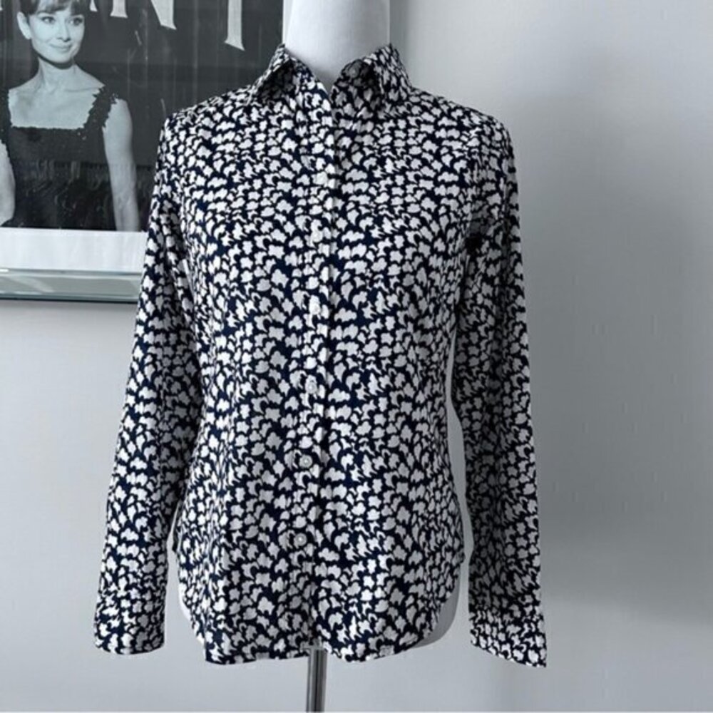 Banana Republic Button Down Shirt